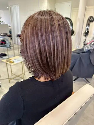 カラー Stylo所属・吉川 莉央のヘアスタイル