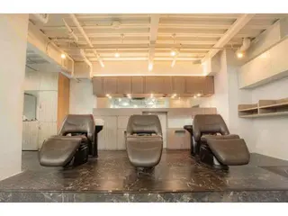 Candy Market [キャンディ　マーケット]所属・🌱縮毛矯正/カラー /🌈りつき🌈のヘアスタイル