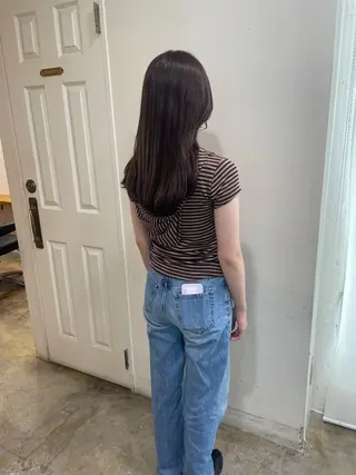 セミロング カラー MIOベージュカラー 柔らかいカラーのヘアスタイル