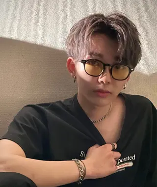 ショート カラー パーマ メンズ 韓国レイヤーカット /REIのヘアスタイル