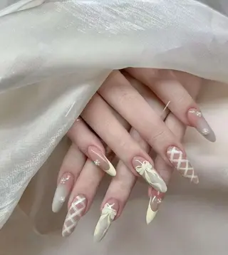 ネイル Oomiya 服部のネイルデザイン