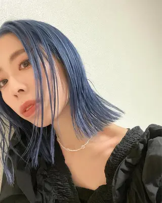 ミディアム カラー arrow🖤 もえみのヘアスタイル
