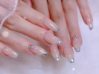 ネイル CeCeまつげパーマ マツエク❣️パリエクのネイルデザイン