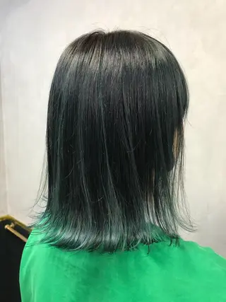 ミディアム 塩川 和弥のヘアスタイル