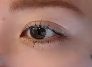 マツエク・マツパ 玉置 七海のヘアスタイル