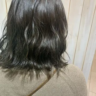 ミディアム 中井 茅佳のヘアスタイル