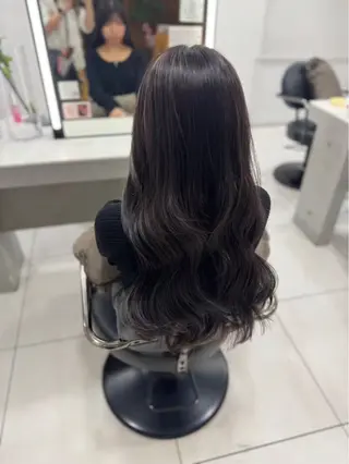 ロング 稲吉 由莉穂のヘアスタイル