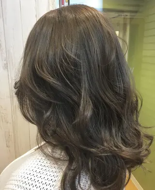 カラー 松田 和樹のヘアスタイル