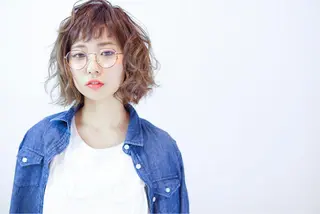 ショート ミディアム カラー パーマ 髪質改善、エクステ 山口卓哉のヘアスタイル