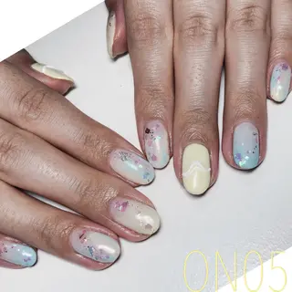 ネイル 園 寛子 （ネイリスト）のネイルデザイン