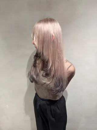 ロング カラー 💛艶感ハイトーン/ ブリーチ縮毛💛のヘアスタイル