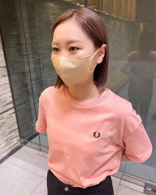 ショート 髪と音処　マトぺ所属・デザインカラー/ボブ ブリーチカラー/ユリのヘアスタイル