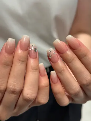 ネイル LICO HAIR&RELAXATION名駅店所属・airi 🤍のネイルデザイン