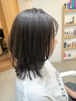 ミディアム カラー un【アン】所属・【un】 MANAのヘアスタイル