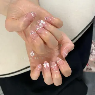 ネイル アトリエ　ミモザ所属・いまむら あかりのネイルデザイン