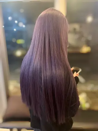 カラー G.O.A.T hair所属・Karen ✂︎GOAThairのヘアスタイル