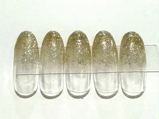 ネイル 窪田 三奈美のネイルデザイン