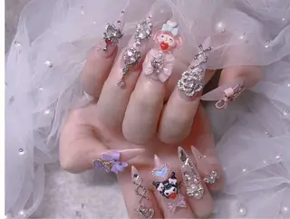 ネイル UMI ネイルサロン新宿🎀のネイルデザイン