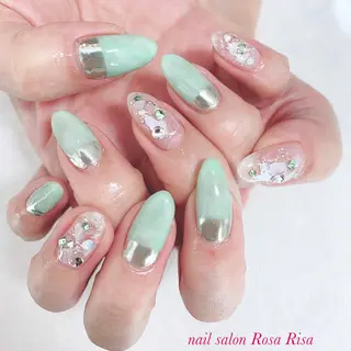 ミディアム ネイル ネイルスタジオ シェイクユアハンズのネイルデザイン