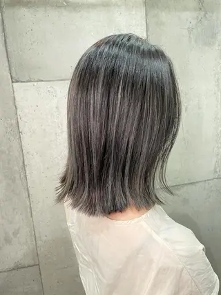 ミディアム 大内 志穂のヘアスタイル