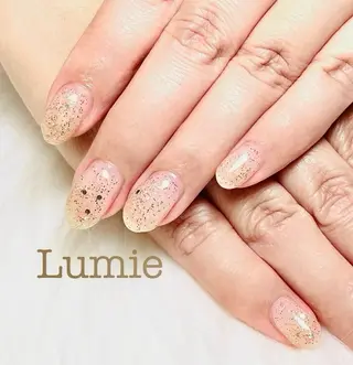 ネイル Lumie所属・Lumie 岡田のネイルデザイン