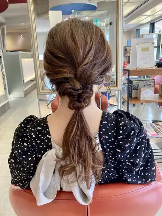 ロング ヘアアレンジ 小森 衣純のヘアスタイル