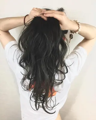 ロング ブリーチなしダブル/ レイヤーカット 小棹のヘアスタイル