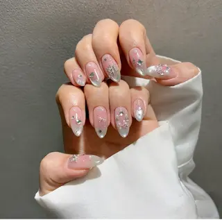 ネイル Lina nail所属・Luna 池袋のネイルデザイン