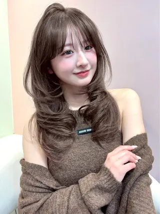 ロング Lond profil 浦和所属・浦和/ハッシュカット /ウルフ/設樂彩乃のヘアスタイル