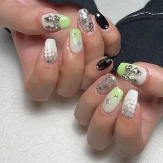 ネイル 🐈‍⬛ Minamiのネイルデザイン