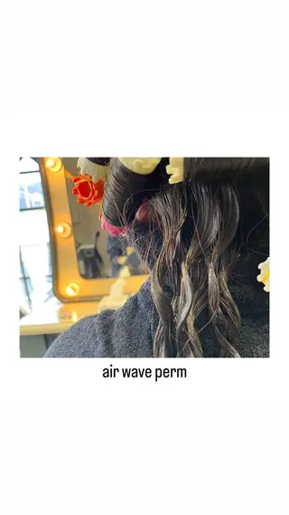 セミロング カラー パーマ ヘアアレンジ メンズ キッズ ネイル マツエク・マツパ アイブロウ rewards成城学園前店所属・hiro【沿線で叶う 似合わせhair】のヘアスタイル