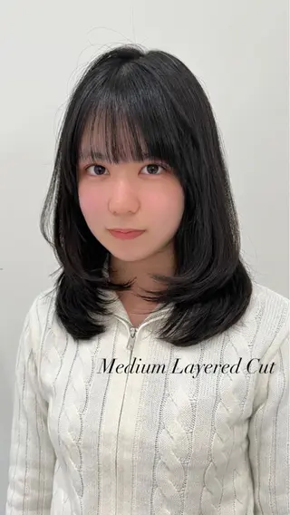 ミディアム 透明感カラー🍃 レイヤースタイル✨葵のヘアスタイル