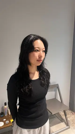 セミロング カラー one momokaのヘアスタイル