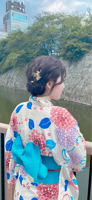 セミロング ヘアアレンジ 💚ミヤマ アンナ☘️のヘアスタイル