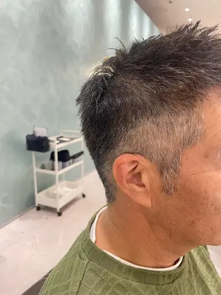 メンズ カシータフロル所属・メンズカット／パーマ つきなのヘアスタイル