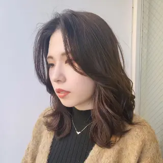 ミディアム 社内カット講師・店長 菅原賢一のヘアスタイル