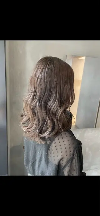 セミロング カラー hayaka todaのヘアスタイル