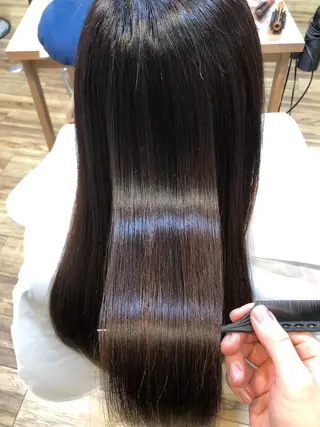 ロング 服部 樹季のヘアスタイル