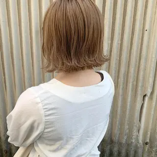 ミディアム 野々村 朋美のヘアスタイル