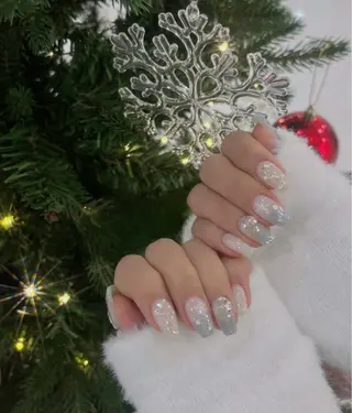 ネイル Lyna 池袋のネイルデザイン