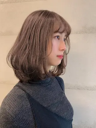 ミディアム カラー 透明感/オリーブ/ グレージュ/YUKAのヘアスタイル