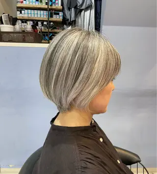 ショート mao♡ベージュ/ 顔周りカットのヘアスタイル