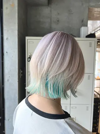 カラー ウルフとデザイン カラーの神のヘアスタイル