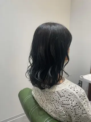 カラー MIKU ナチュラルヘア✂️✨のヘアスタイル
