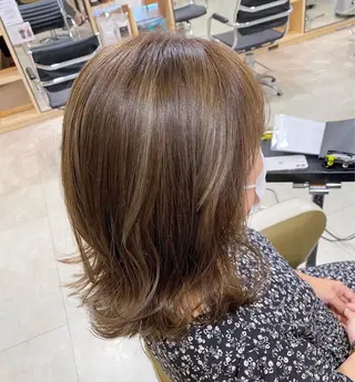 ミディアム カラー Hair's RooMのヘアスタイル