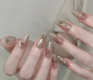 ネイル NiNa ビューティーサロン所属・Ni Naのネイルデザイン