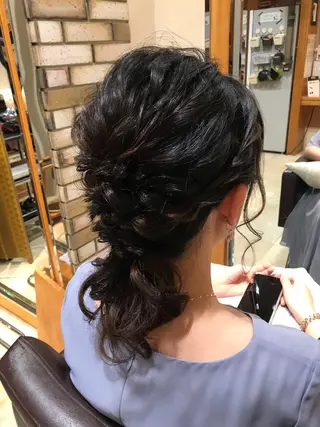 ヘアアレンジ 透明感カラー・ 髪質改善🩵イケダのヘアスタイル