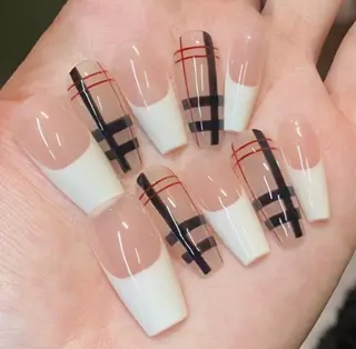 ネイル Pretty J nail salon（長さ出し専門店）所属・Pretty J （長さ出し専門店）のネイルデザイン