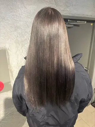 ロング カラー マツナガ トモコのヘアスタイル