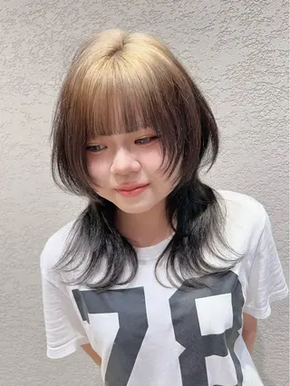 ミディアム カラー レイヤー/韓国 ハイトーン興津史弥のヘアスタイル